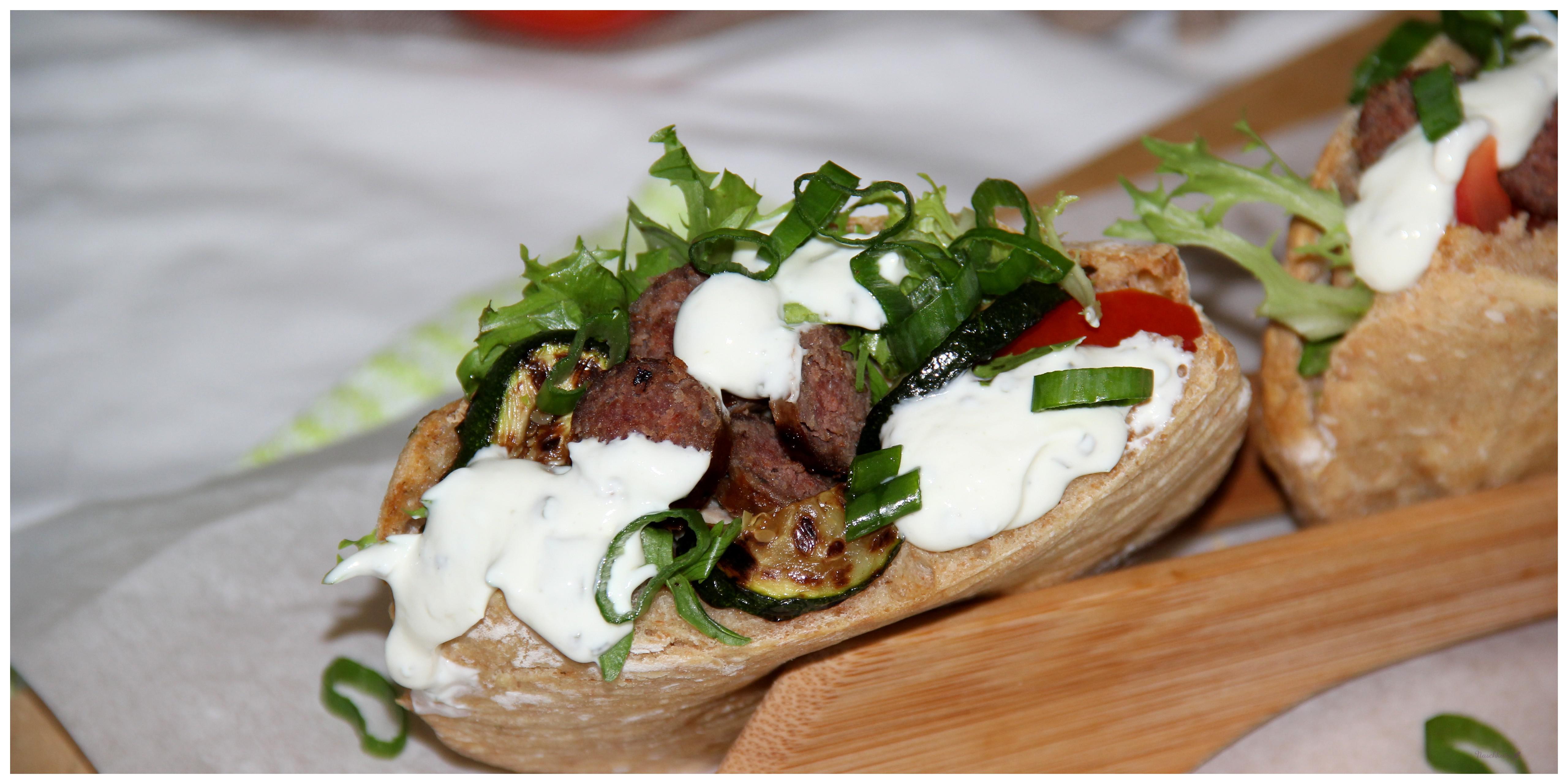Grill-Döner mit Zucchini und Kräuterquark (3)