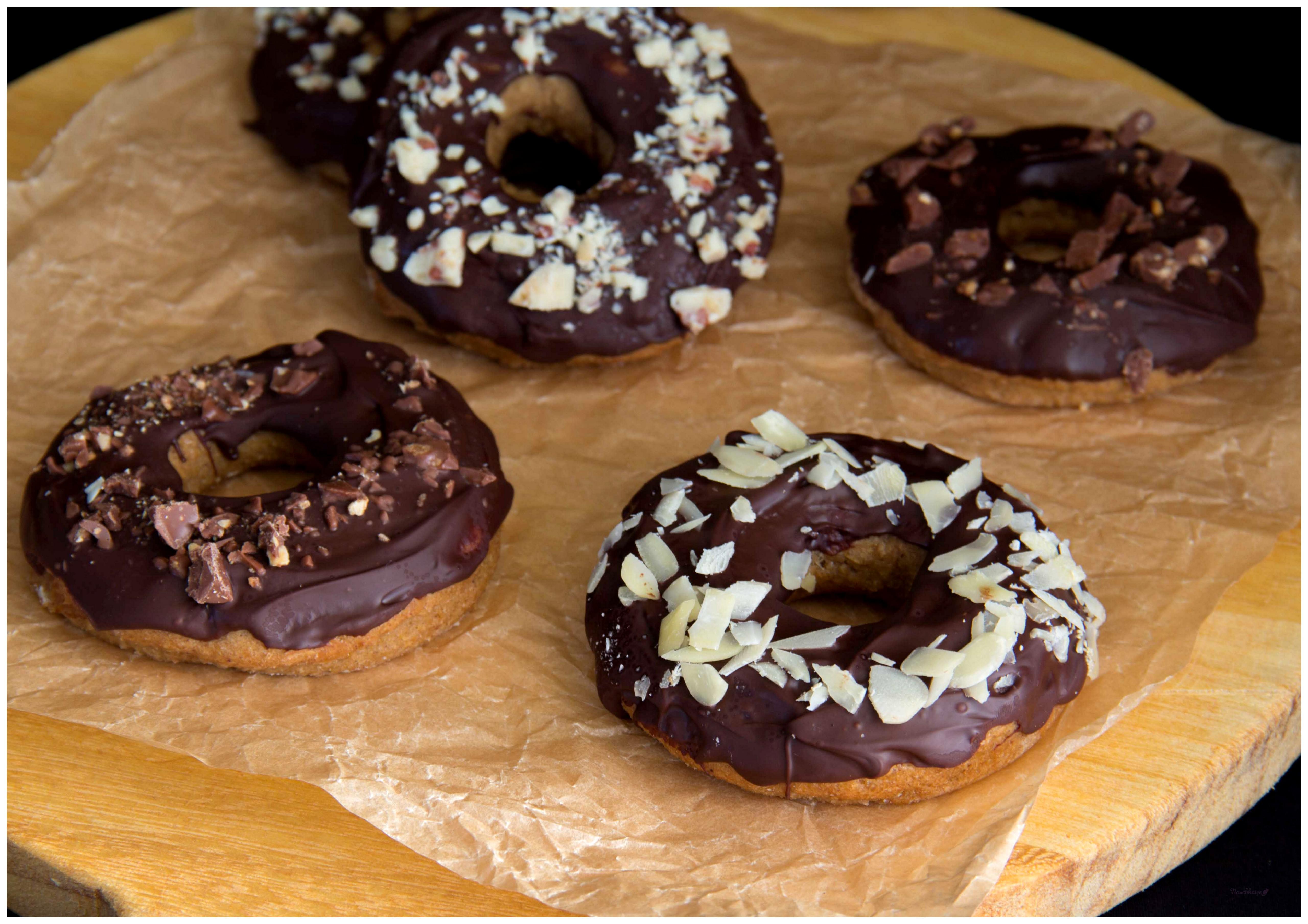 Vegane Lebkuchen-Donuts mit Kokoszucker & Mandeln