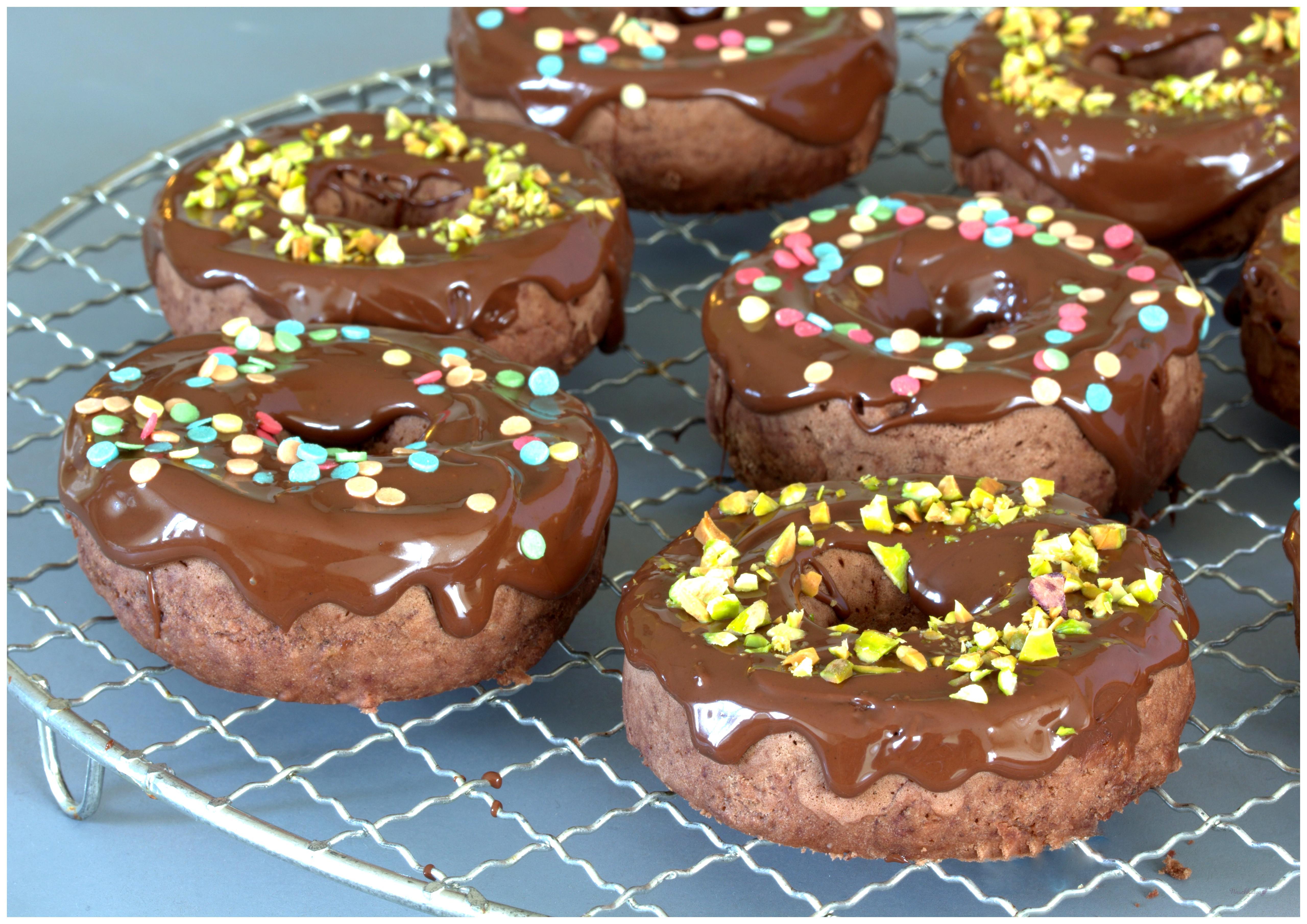 Schoko-Nougat-Donuts aus dem Ofen