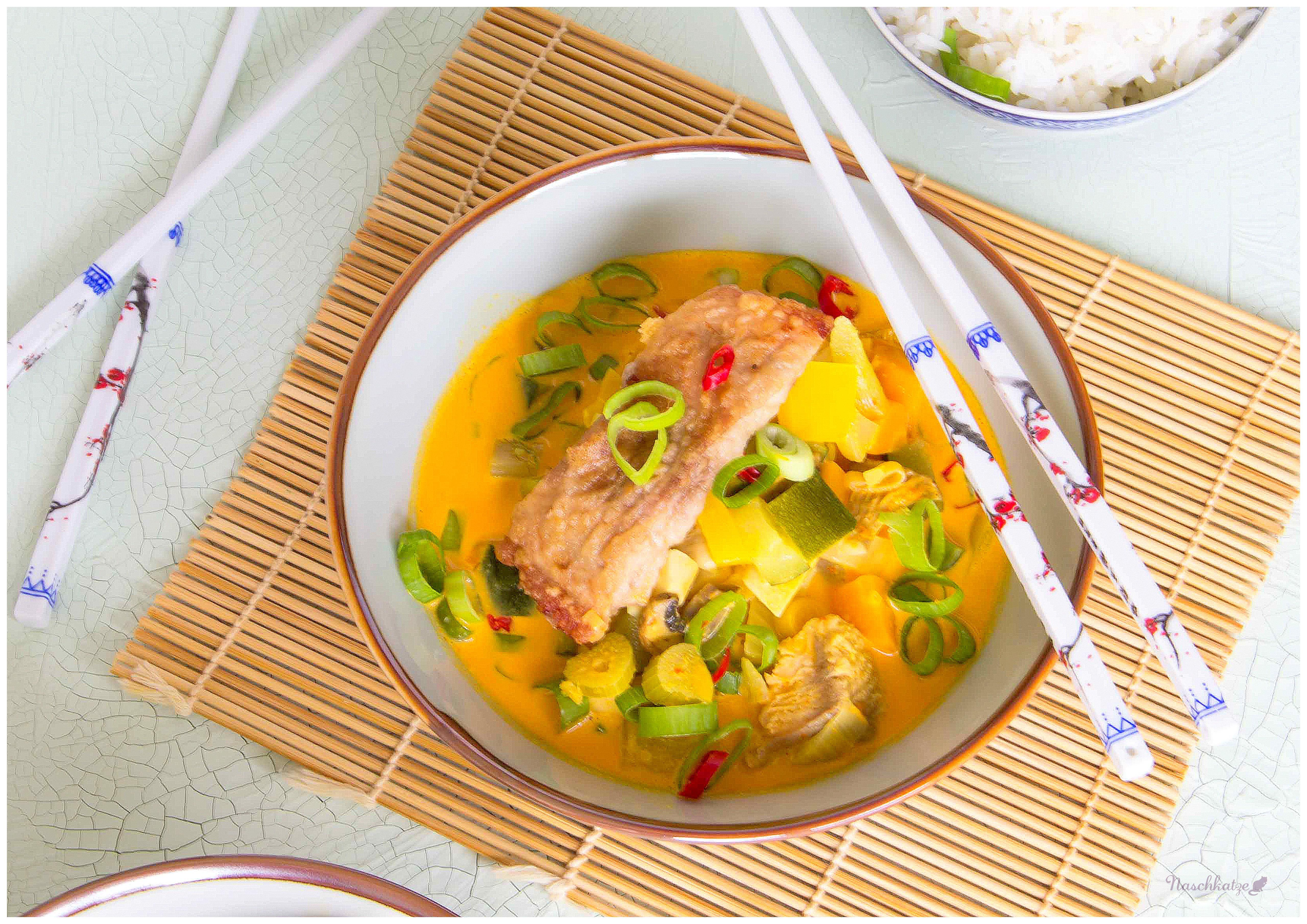 Buntes Asia-Curry mit Fisch (Werbung)