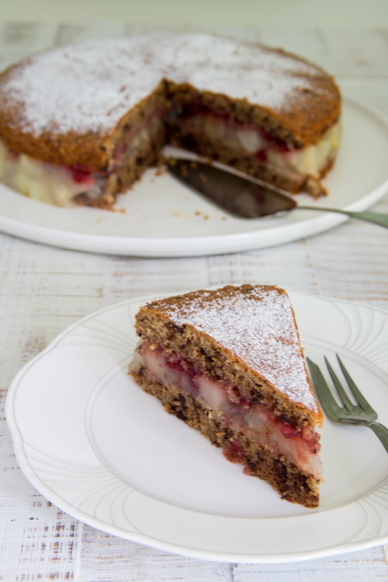 Birnen-Preiselbeer-Torte