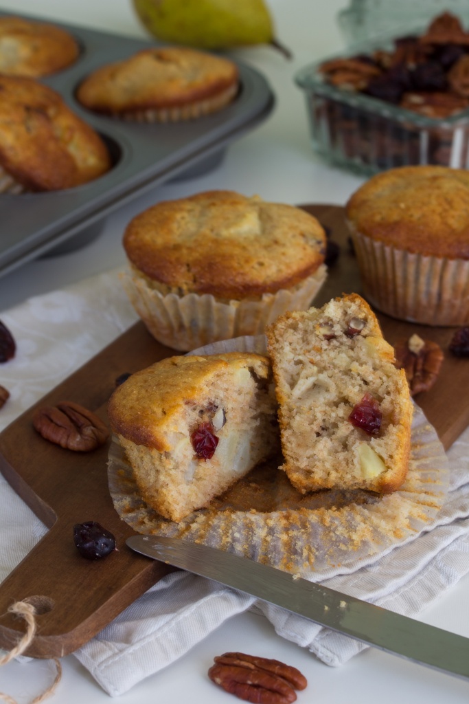 Naschkatze: Pekan-Birnen-Muffins mit Cranberries