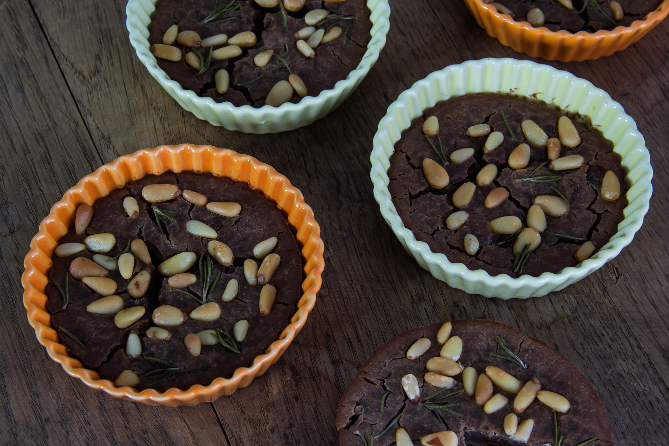 Castagnaccio – Italienischer Kastanienkuchen