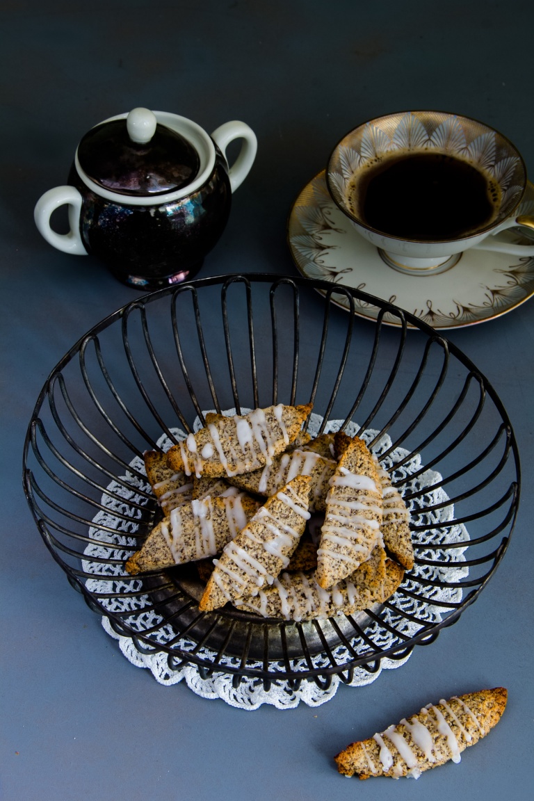 Naschkatze: Knusprige Marzipan-Mohn-Kekse (vegan)