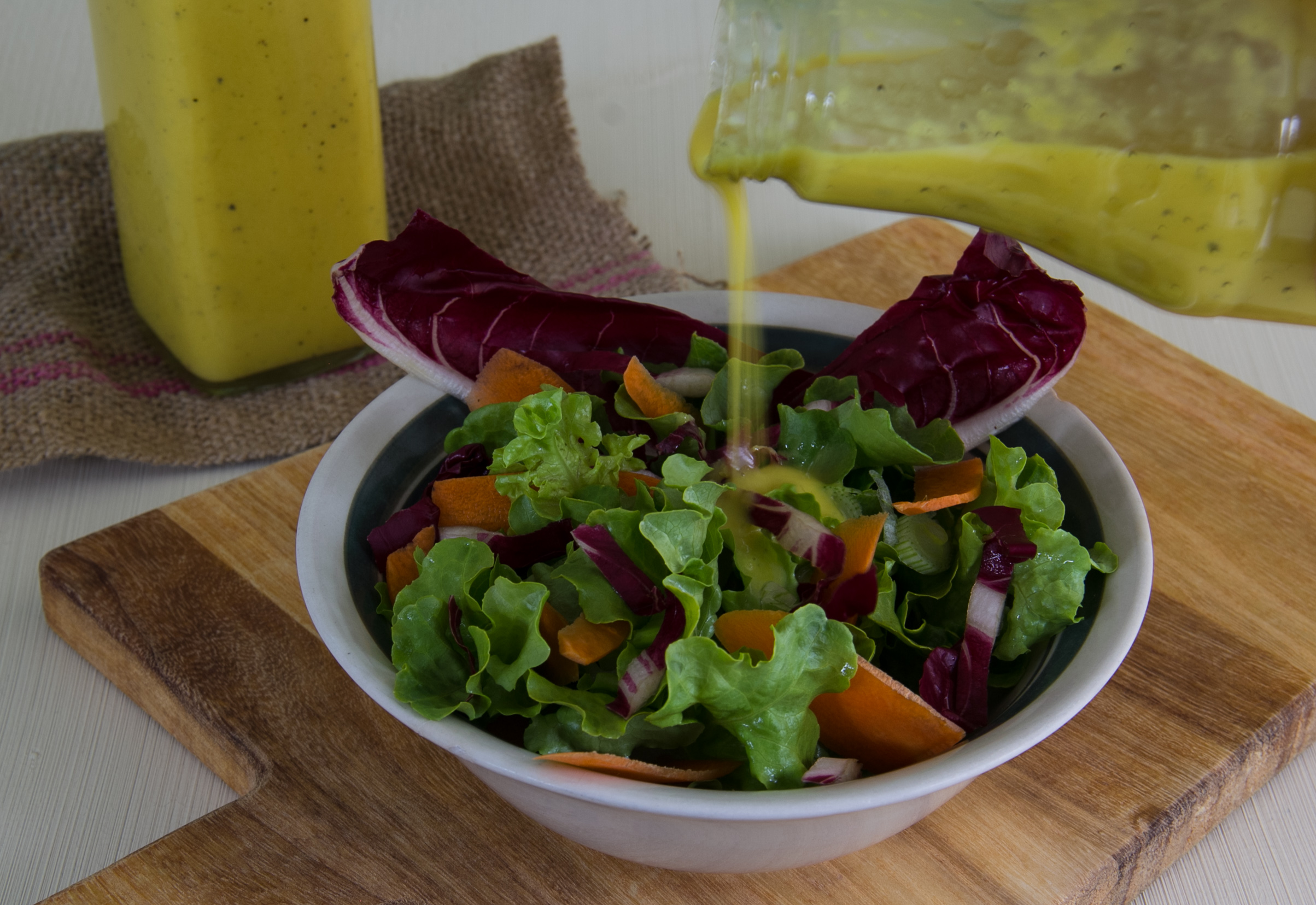 Delikates Honig-Senf-Dressing