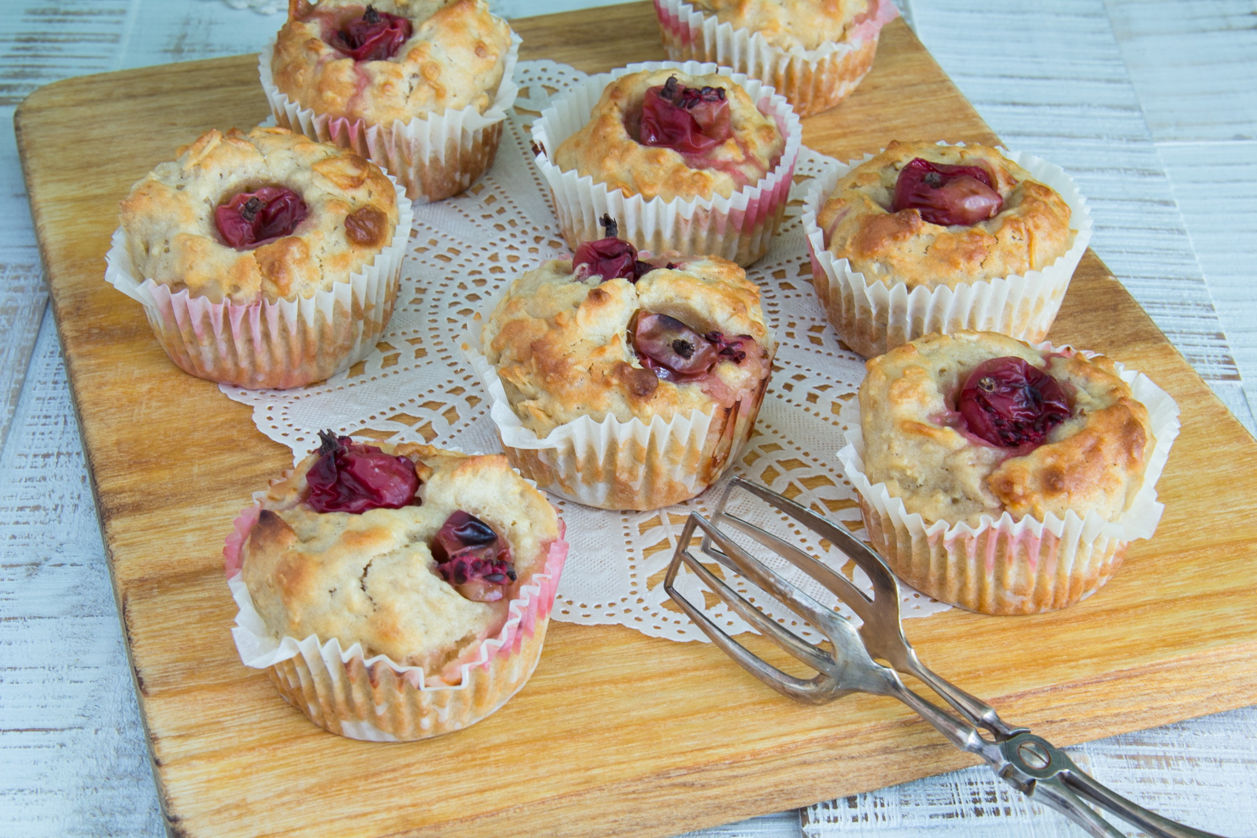 Mandel-Muffins mit Stachelbeeren