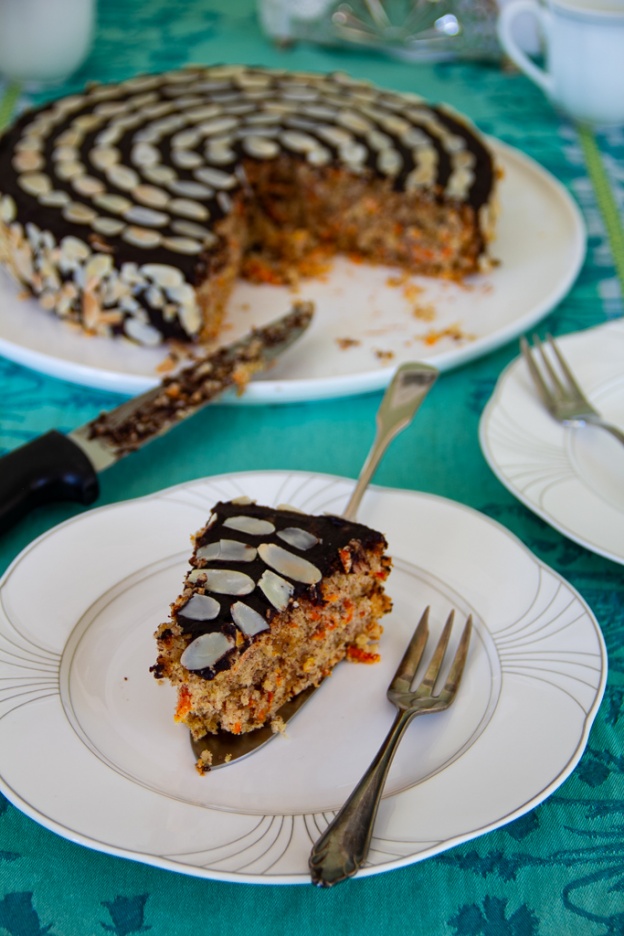 Naschkatze: Karotten-Torte mit Marzipan und Orange (glutenfrei)