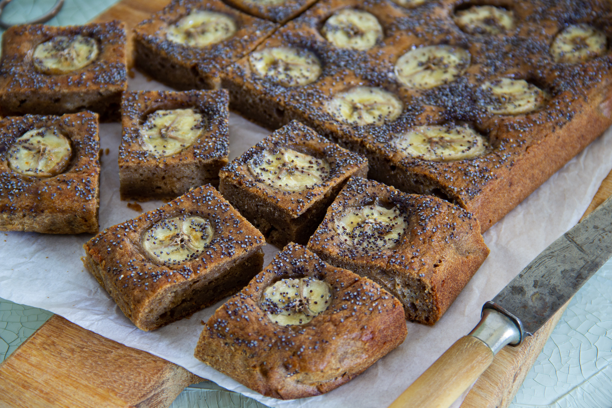 Saftige Bananen-Zimt-Schnitten mit Mohn