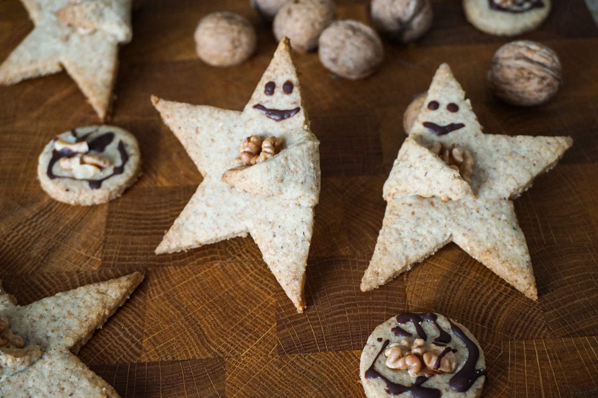 Putzige Walnuss-Sternchen mit Dinkelvollkorn