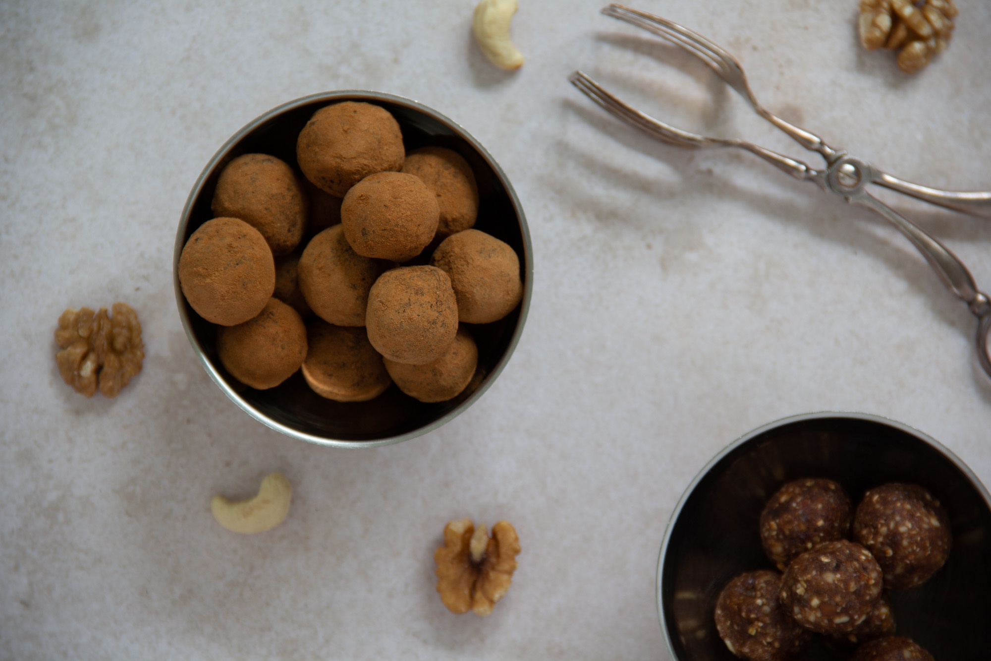 Nasch-Kugeln mit Carob & Chai-Aromen