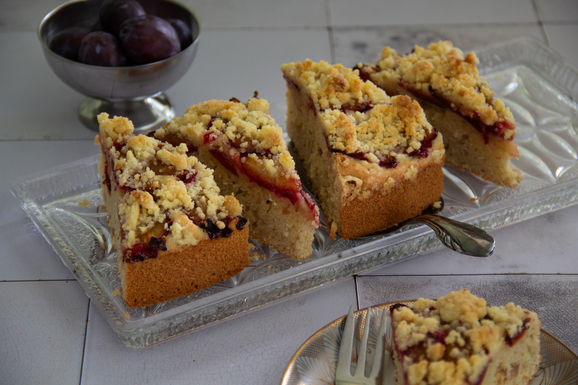 Saftiger Zwetschgen-Mandel-Kuchen mit Streuseln