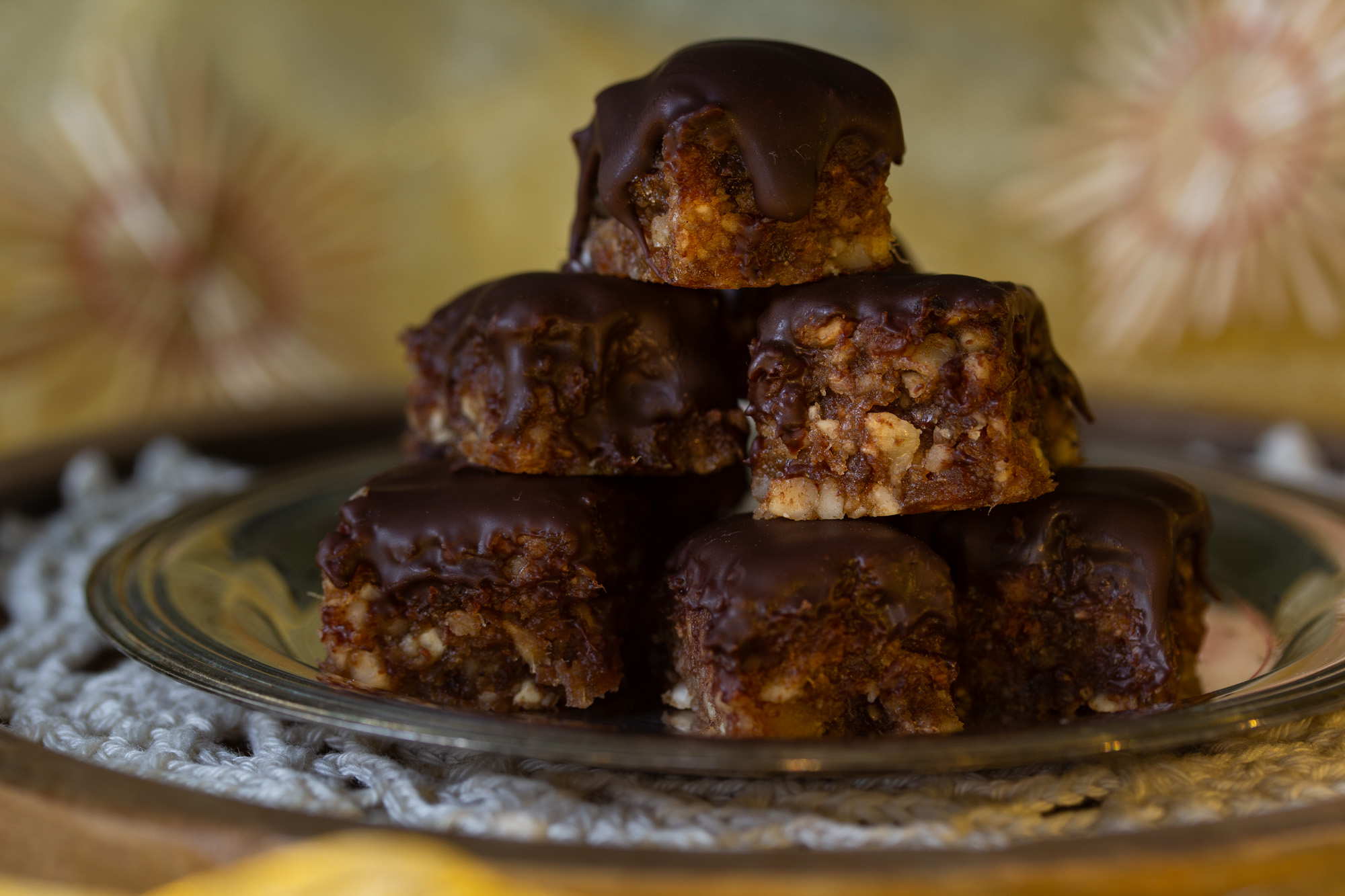 „Gesunde“ Weihnachts-Nascherei: Vegane Lebkuchen-Happen ohne Backen