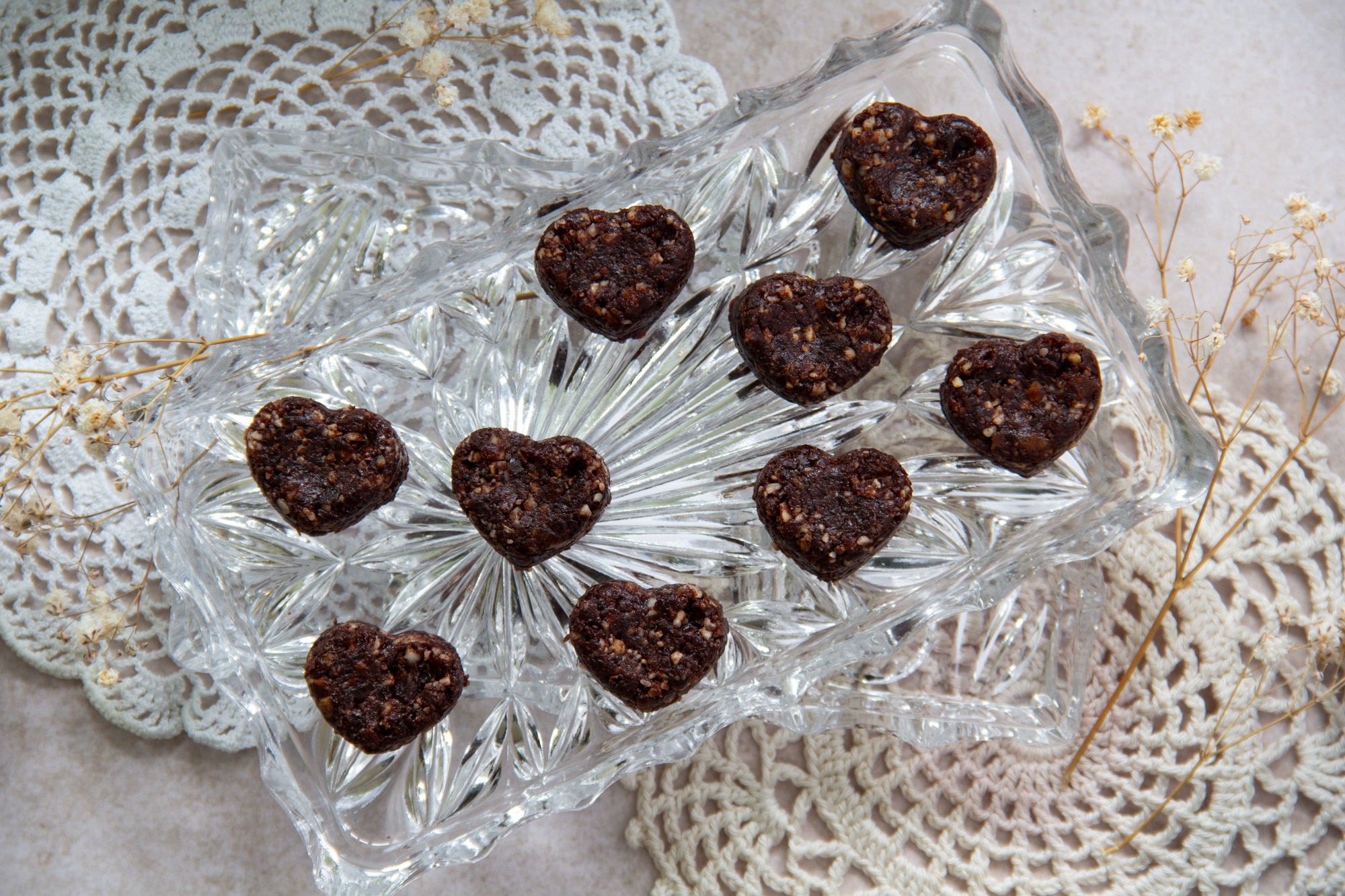 Herzige Erdnuss-Mandel-Schoko-Happen