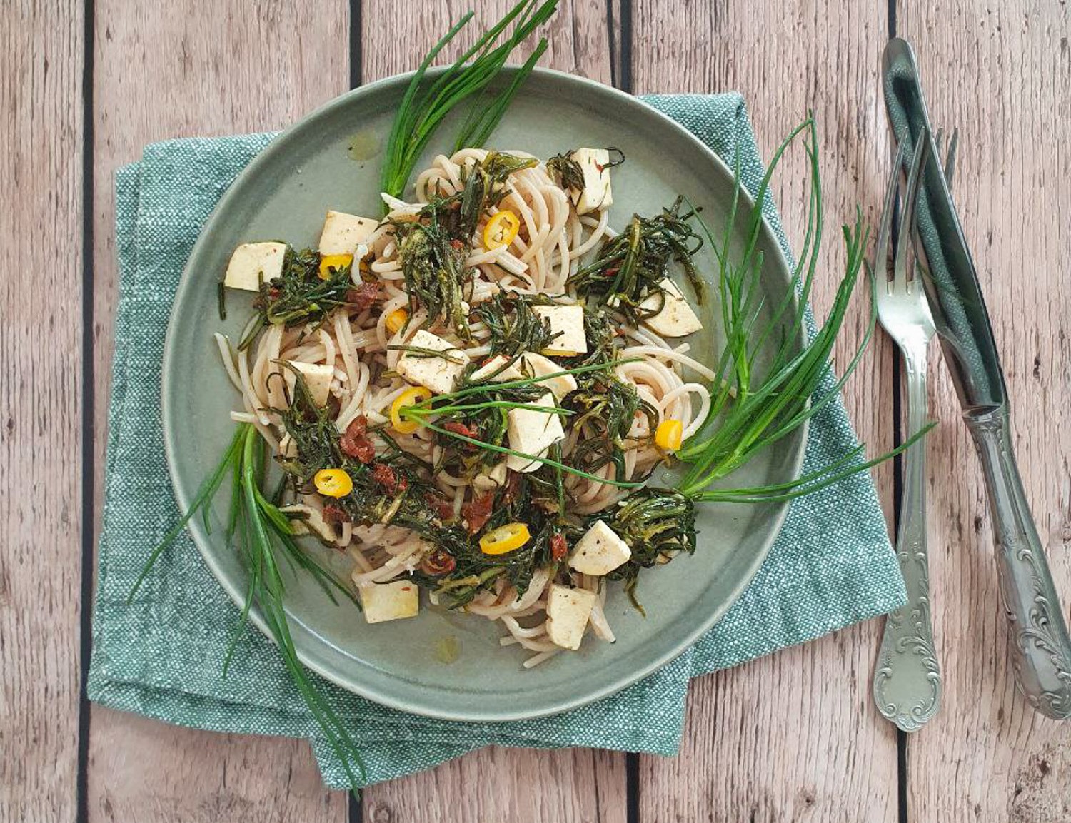 Glutenfreie Pasta mit Barba di frate (Mönchsbart) & Feto