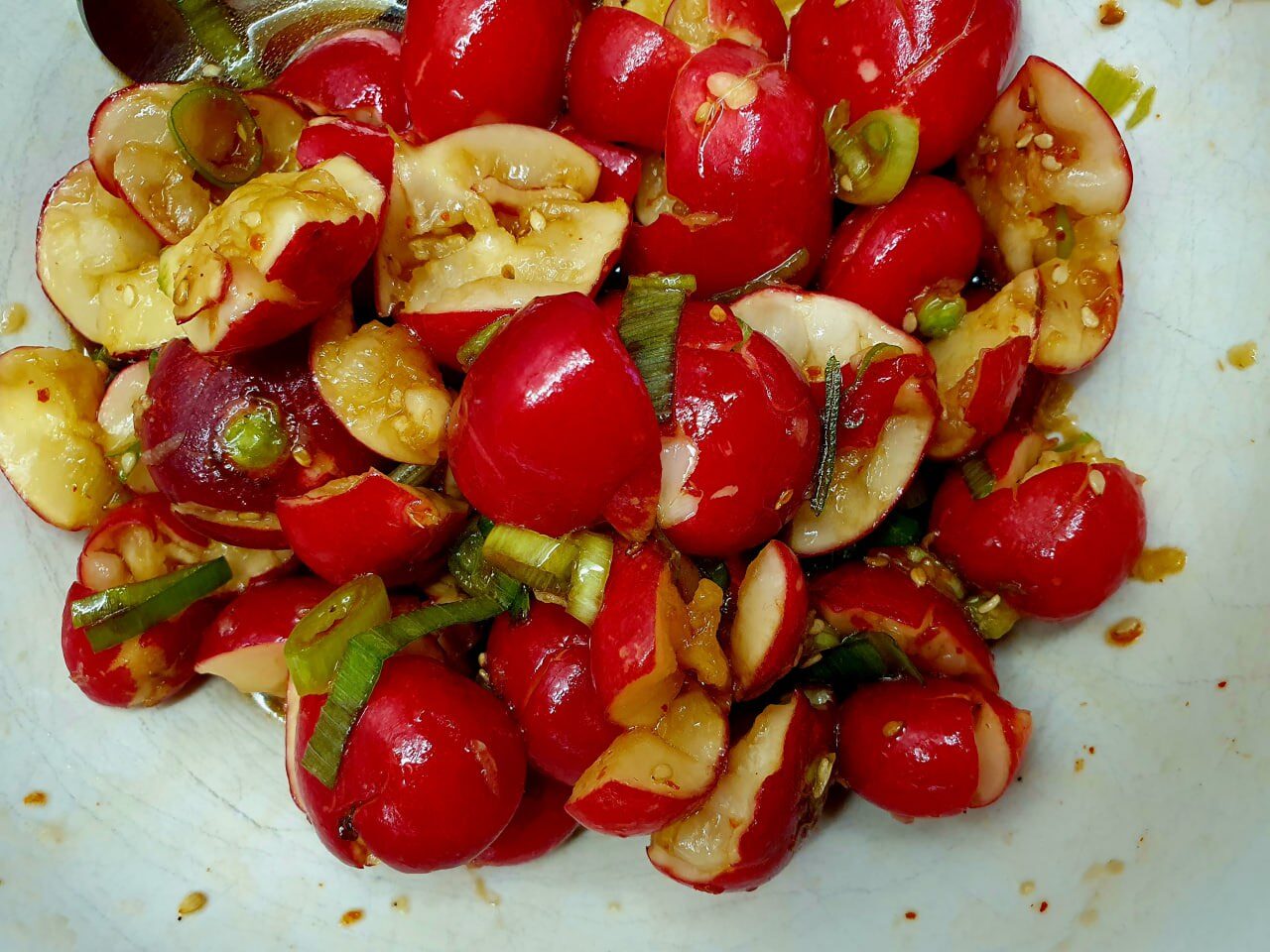 Smashed Radieschen-Salat asiatisch